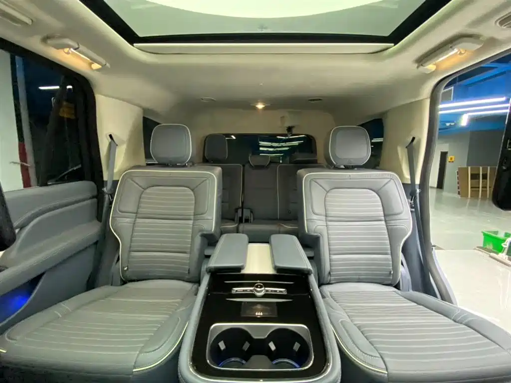 Navigator 2020 3.5T President Series купить на сайте DeffCars