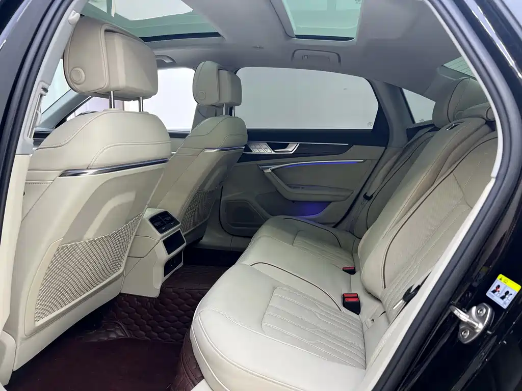 Audi A6L 2022 55 TFSI quattro exclusive and elegant model купить на сайте DeffCars