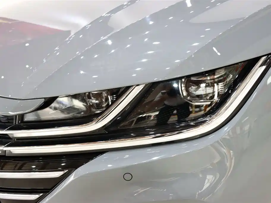 FAW-Volkswagen CC 2023 380TSI eye-catching version купить на сайте DeffCars