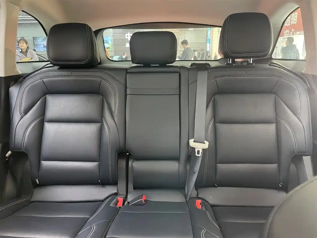 Voyager 2023 2.0T four-wheel drive premium version купить на сайте DeffCars