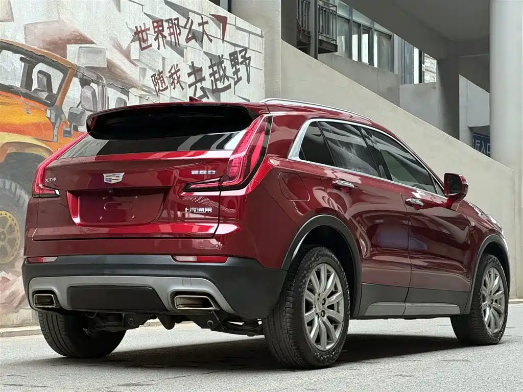 Cadillac XT4 2018 28T two-wheel drive leading model купить на сайте DeffCars