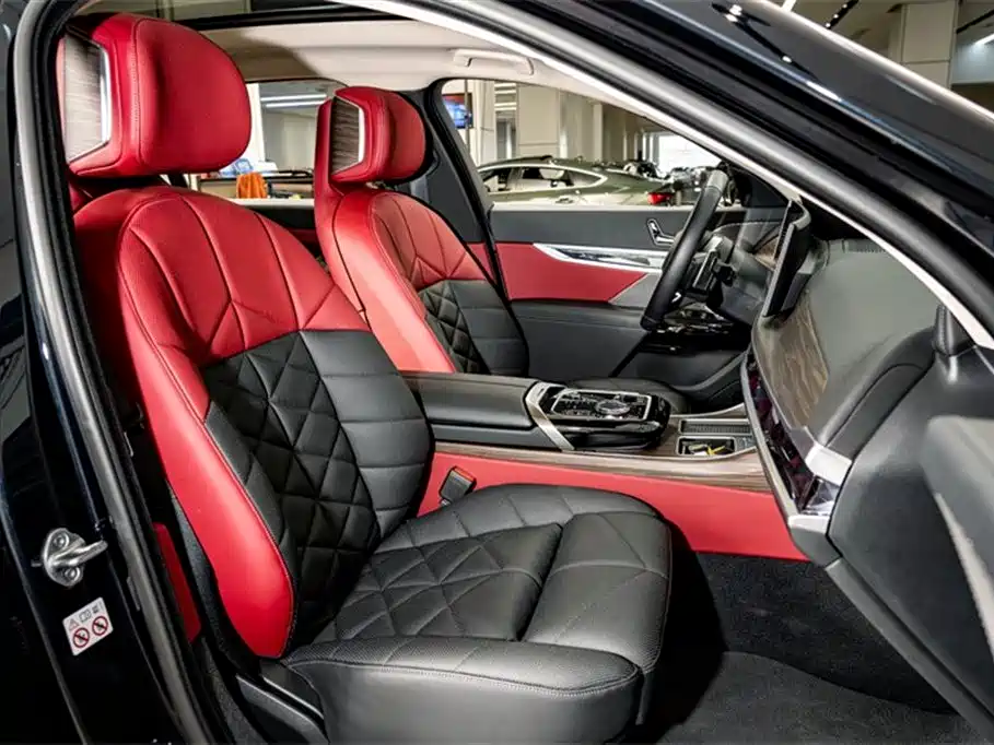 BMW 7 Series 2023 740Li Leading M Sports Package купить на сайте DeffCars