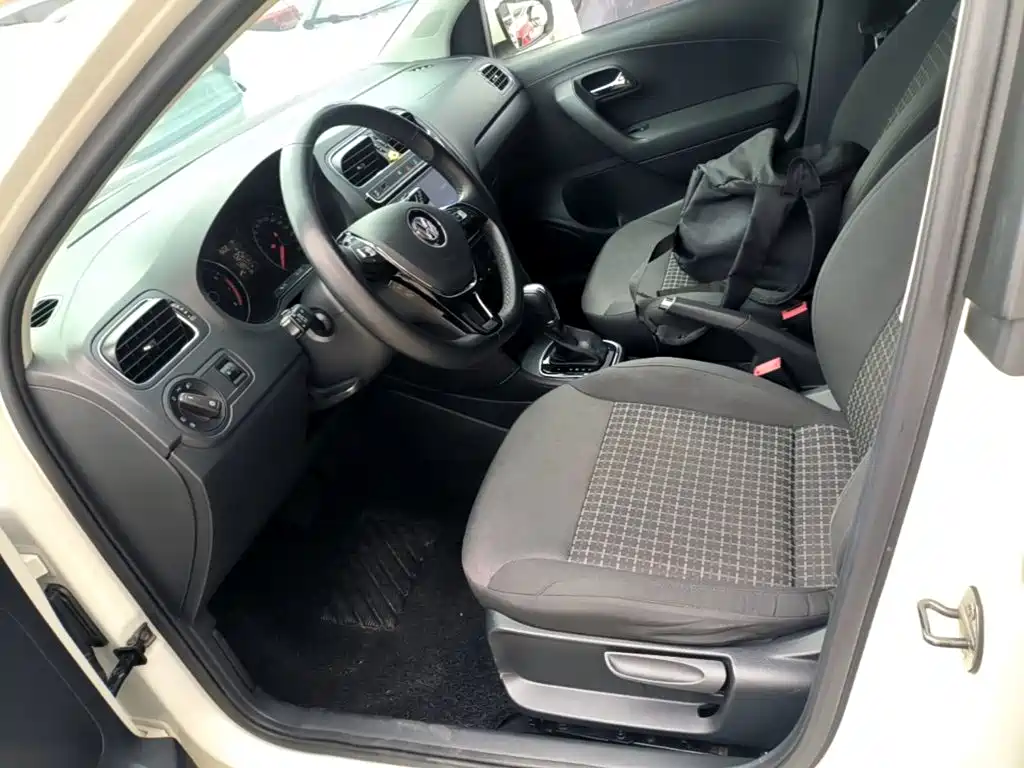 Polo 2018 1.5L automatic safety model купить на сайте DeffCars