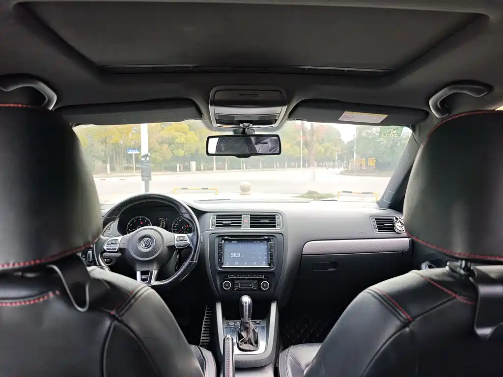 Sagitar 2013 2.0TSI GLI купить на сайте DeffCars