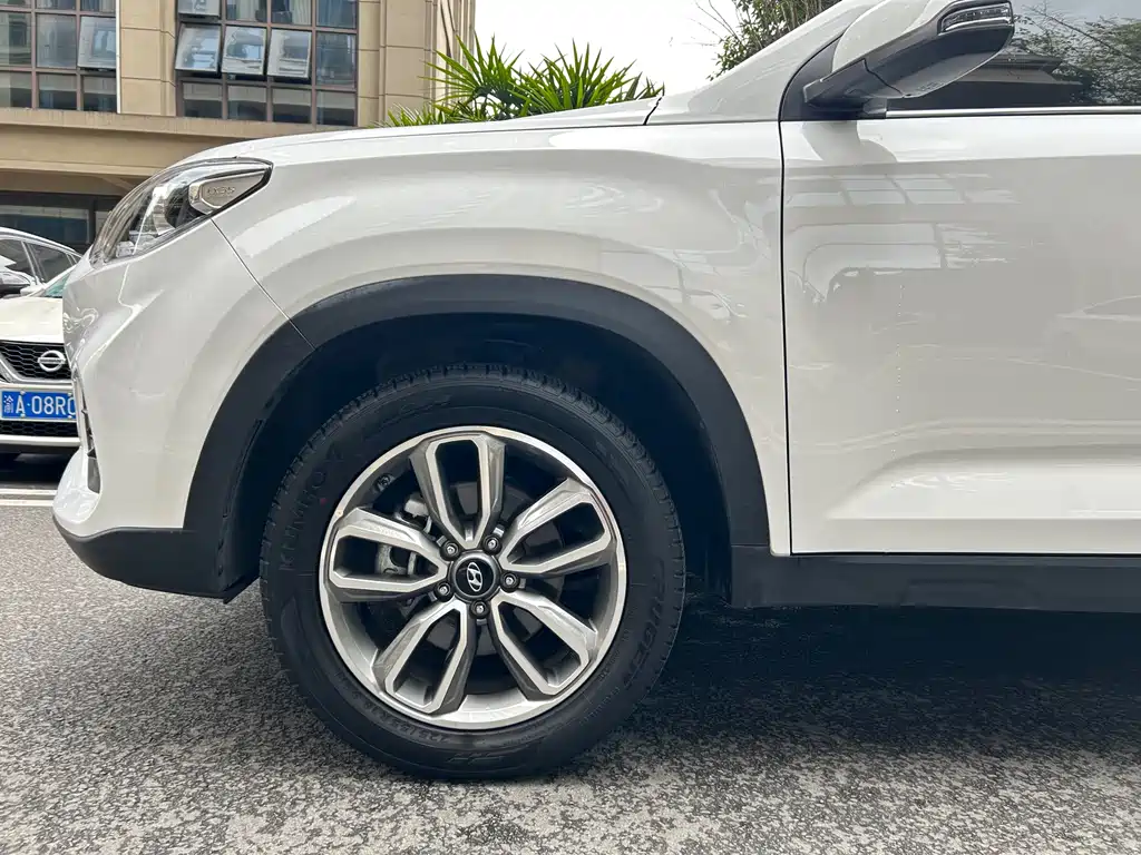 Beijing Hyundai ix35 2019 2.0L automatic two-wheel drive Zhiyong·Enjoy Edition National VI купить на сайте DeffCars