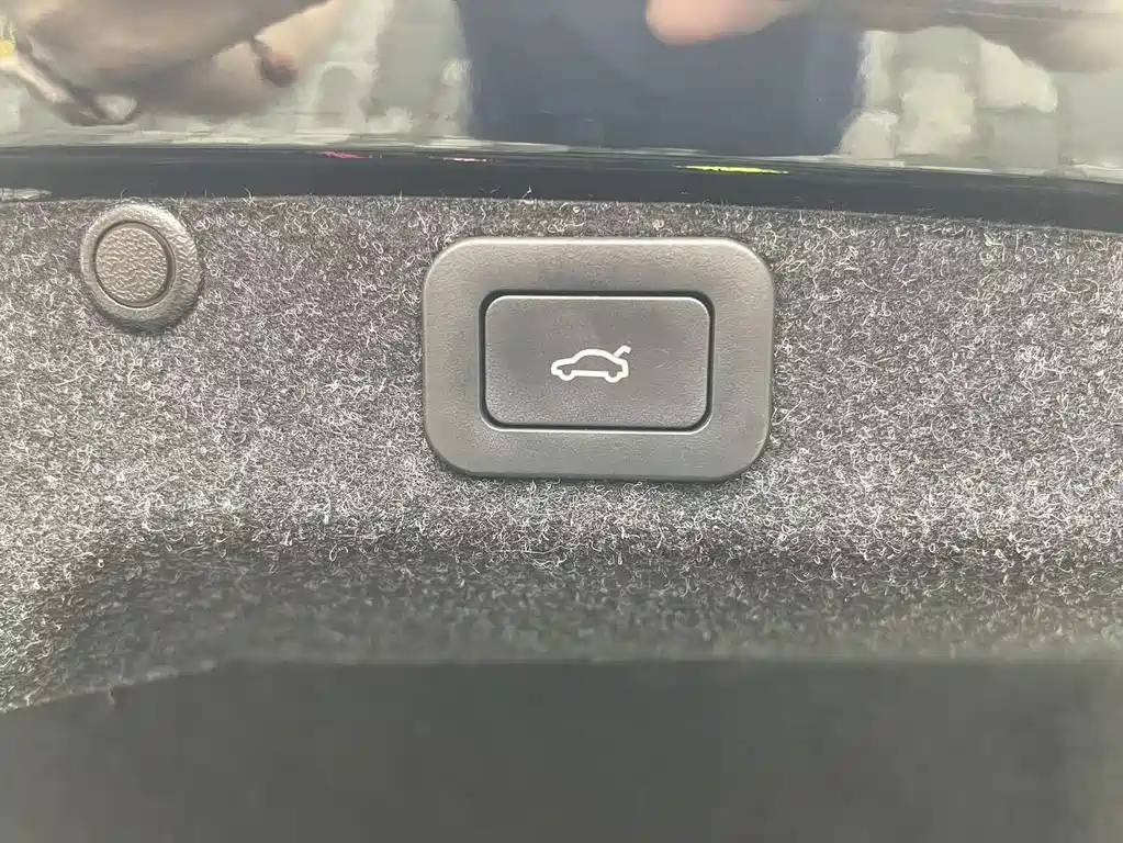 Hongqi H7 2019 1.8T Comfort Edition купить на сайте DeffCars