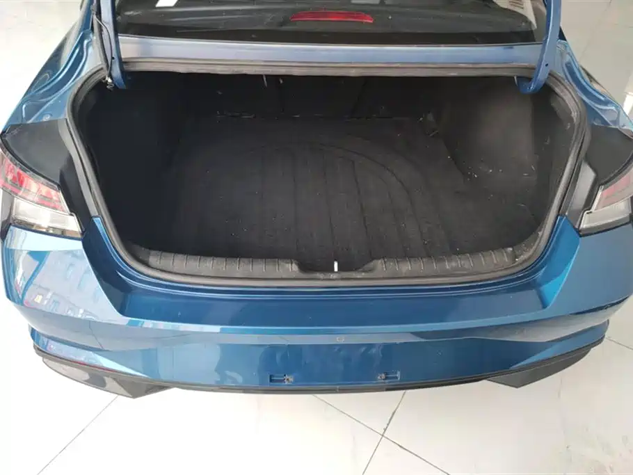 Elantra 2021 1.5L CVT LUX Premium Edition купить на сайте DeffCars