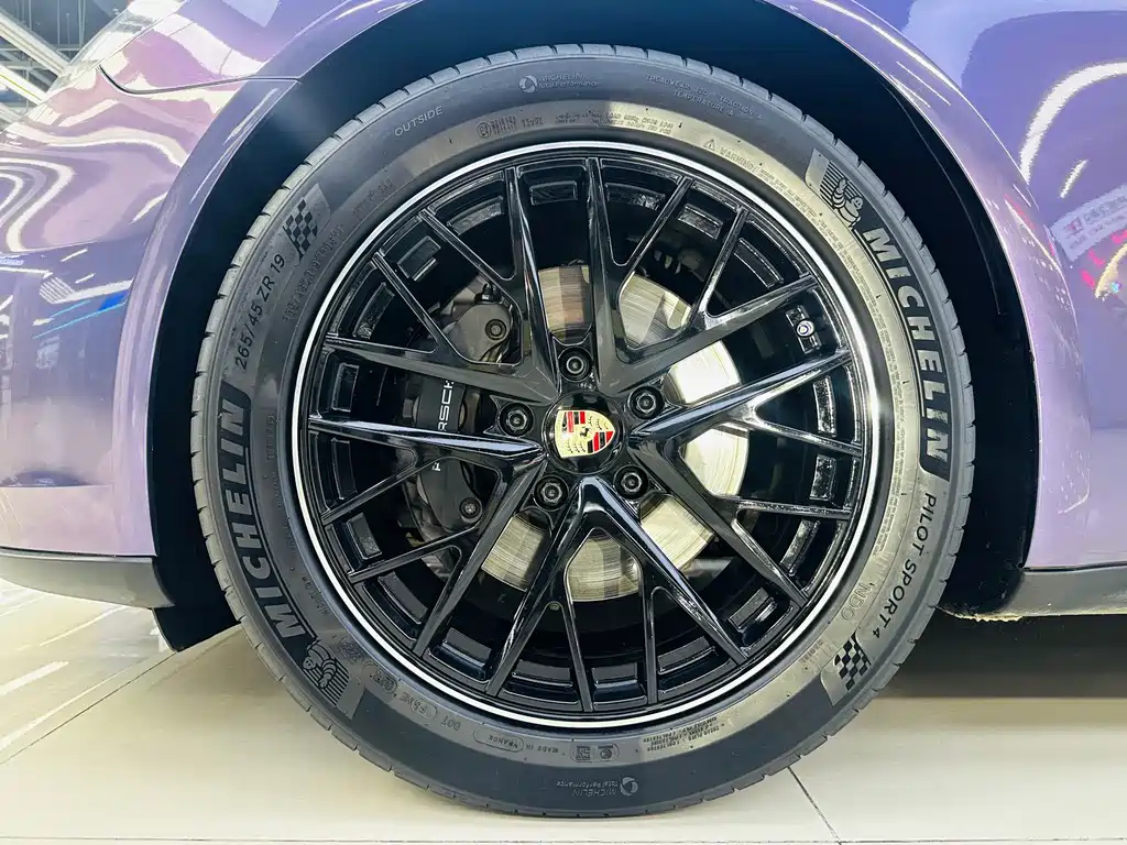 Panamera 2017 Panamera Executive Extended Edition 3.0T купить на сайте DeffCars