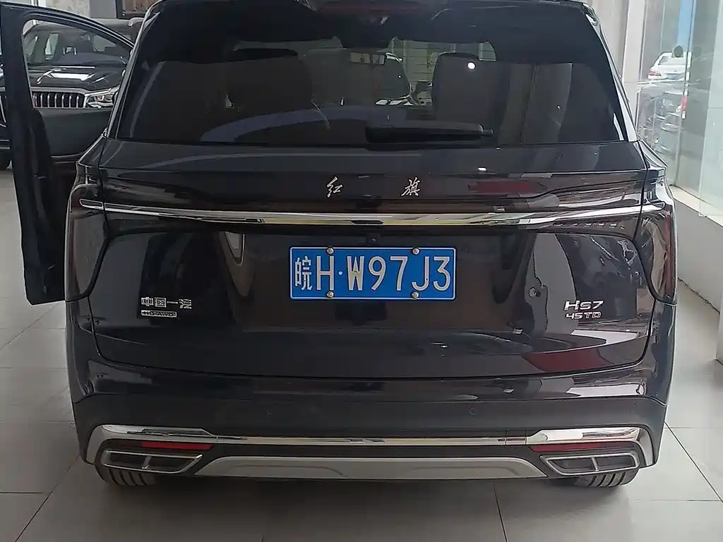 Hongqi HS7 2023 2.0T automatic four-wheel drive flag collar version, six seats купить на сайте DeffCars
