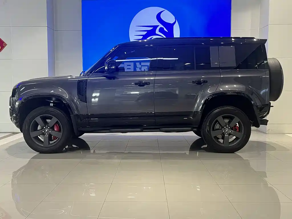 Land Rover Defender 2025 110 3.0T P400 X-Dynamic HSE купить на сайте DeffCars