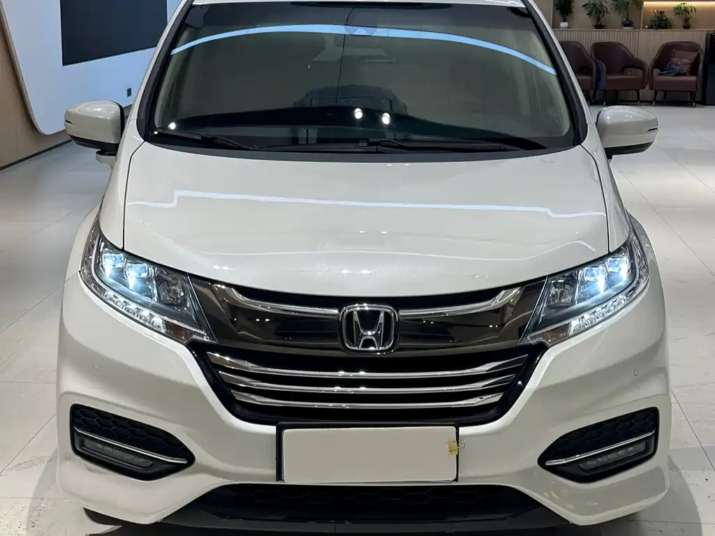 Odyssey 2018 2.4L Exclusive Edition купить на сайте DeffCars