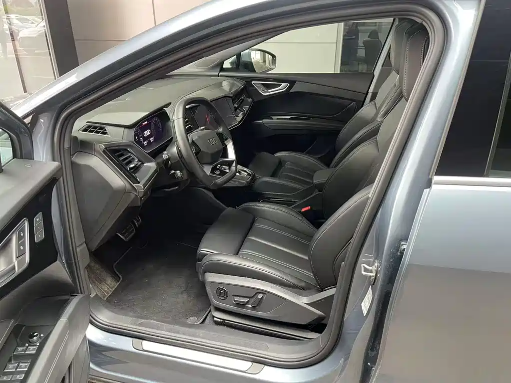 Audi Q4 e-tron 2024 40 e-tron Creative Edition купить на сайте DeffCars