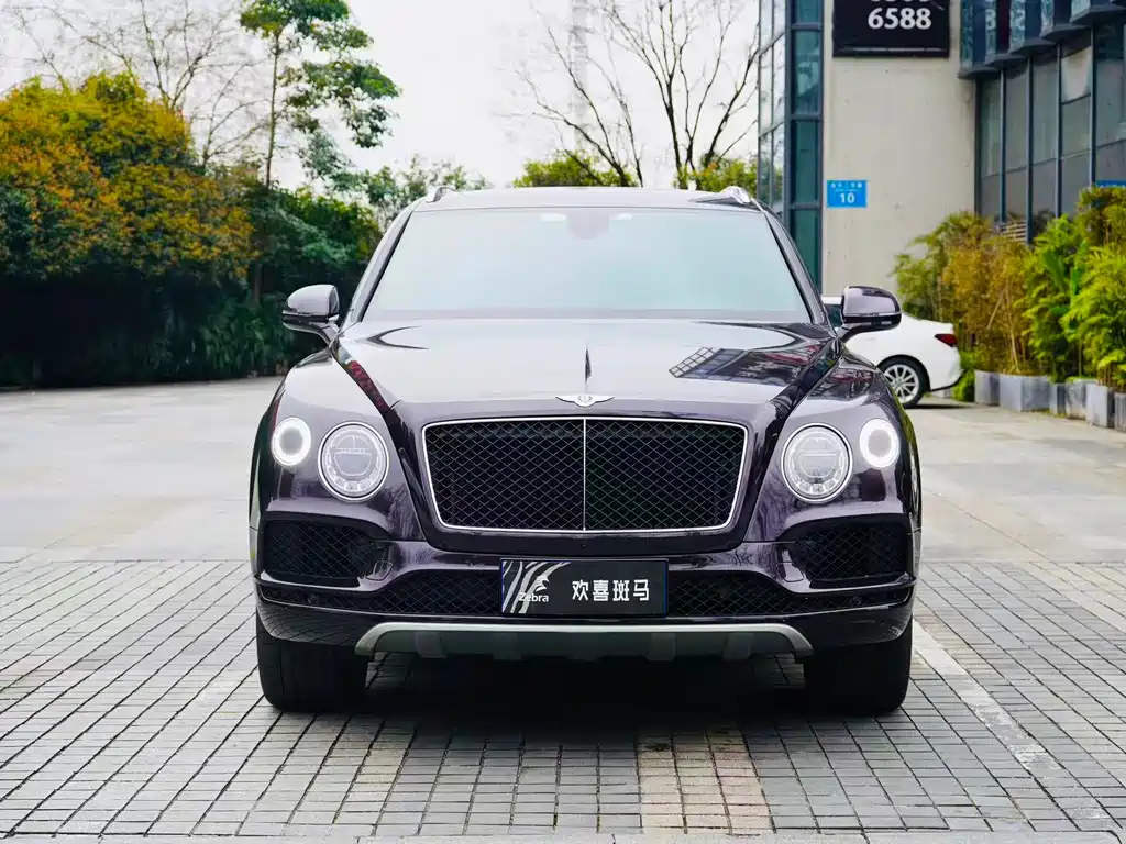 Bentayga 2018 4.0T V8 купить на сайте DeffCars