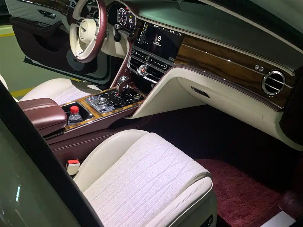 Flying Spur 2020 6.0T W12 Standard Edition купить на сайте DeffCars