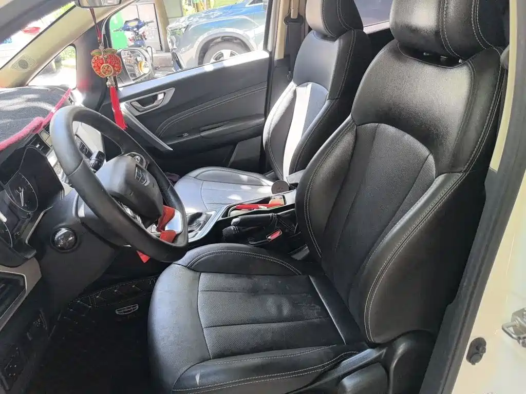 Vision X3 2020 1.5L CVT Premium купить на сайте DeffCars