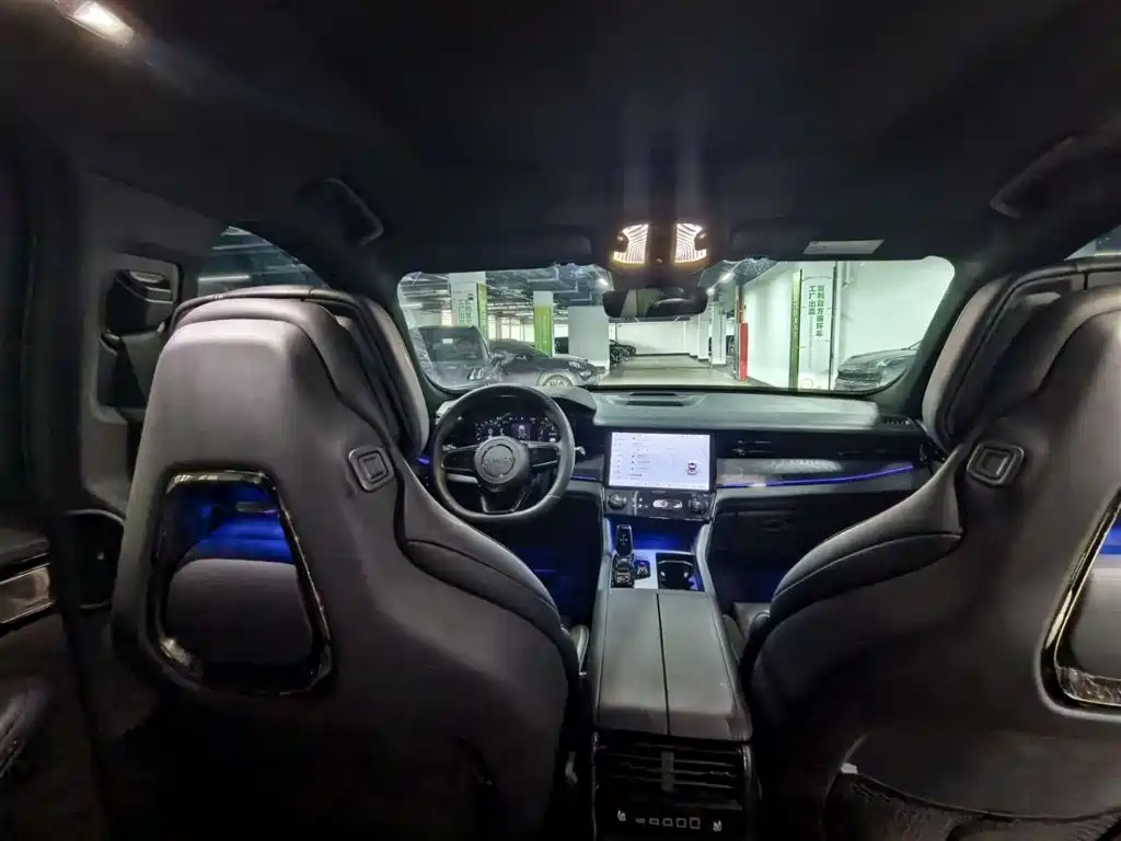 Lynk & Co 09 2021 2.0T Halo seven seats купить на сайте DeffCars