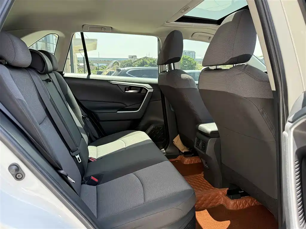 RAV4 Rongfang 2022 Dual Engine 2.5L E-CVT Two-wheel Drive Elite Edition купить на сайте DeffCars