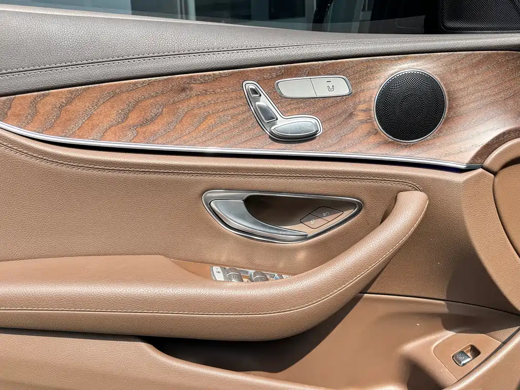 Mercedes-Benz E-Class 2019 E 200 L купить на сайте DeffCars