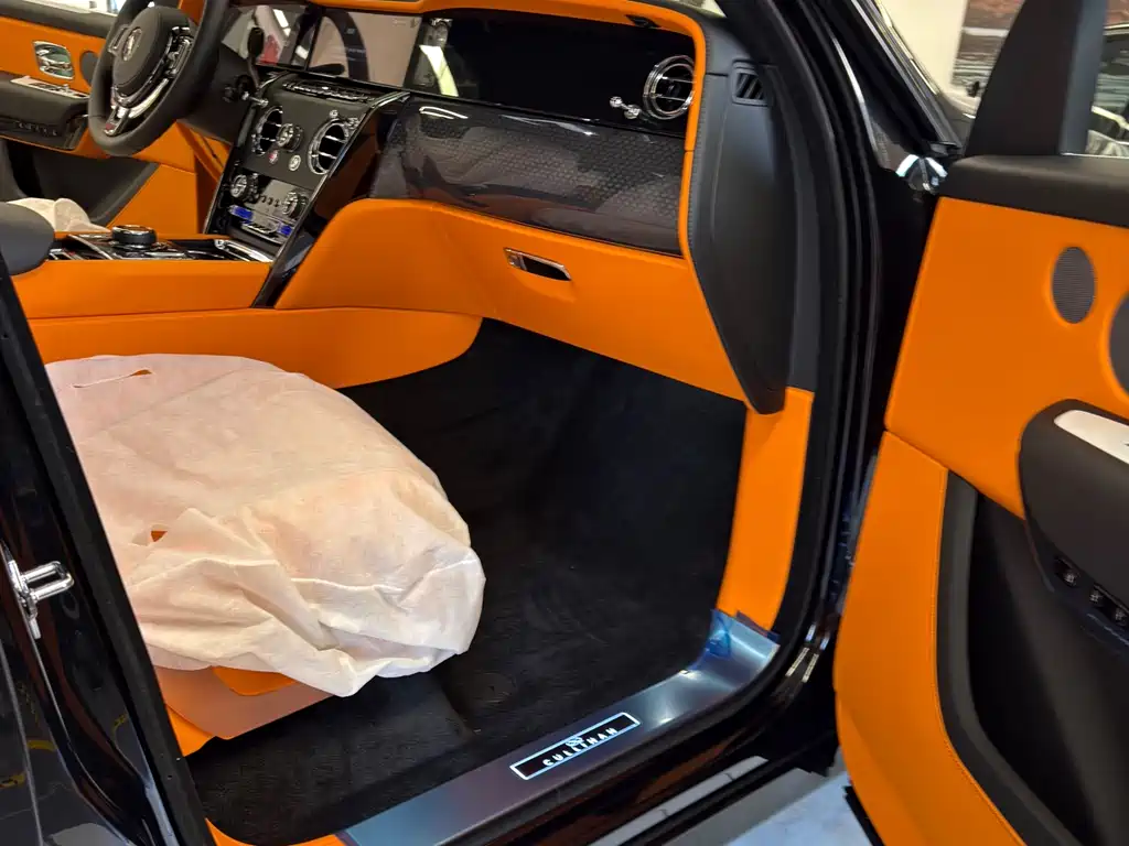 Cullinan 2026 Black Badge купить на сайте DeffCars