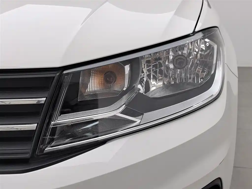 Santana 2021 1.5L automatic fashion version купить на сайте DeffCars