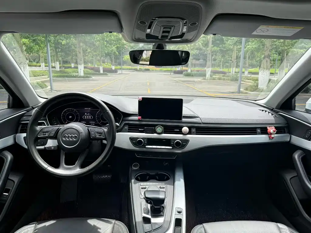 Audi A4L 2018款 30周年年型 40 TFSI 时尚型 купить на сайте DeffCars