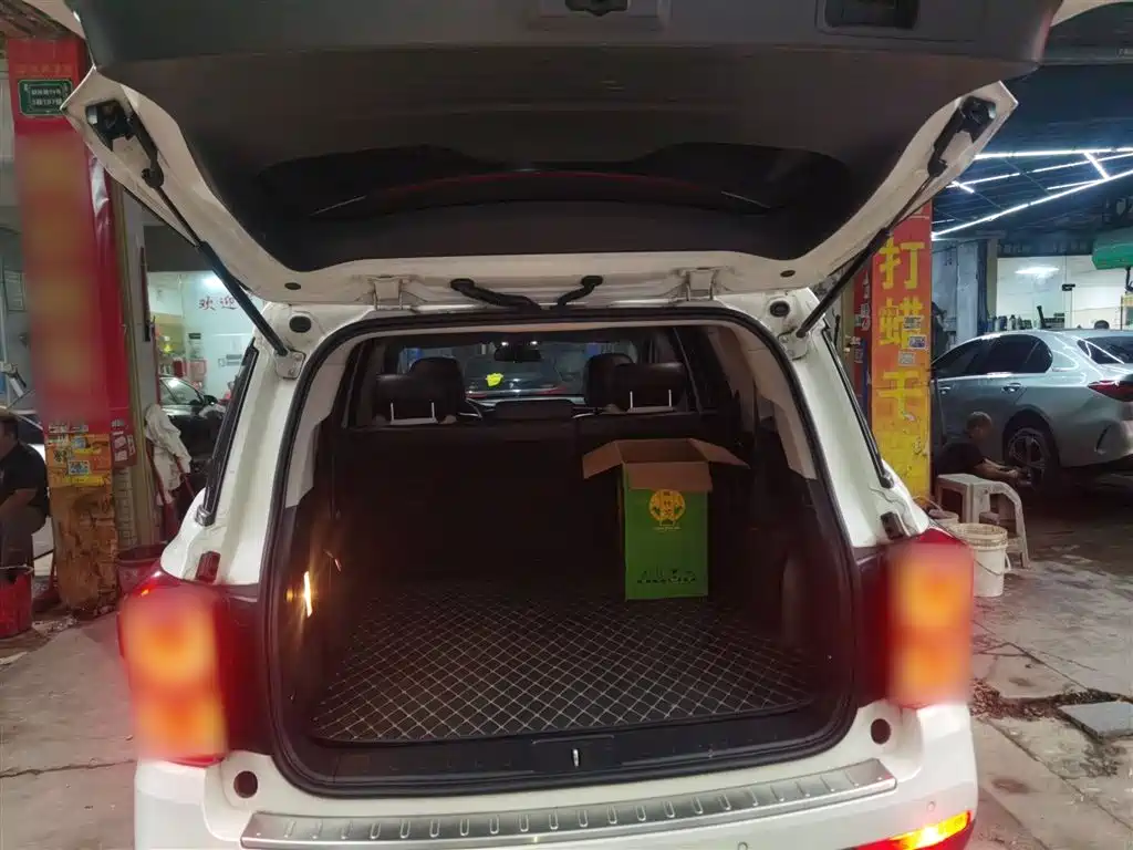 Trumpchi GS8 2017 320T 2WD Luxury Connected Edition (seven seats) купить на сайте DeffCars