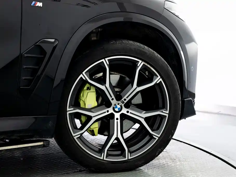 BMW X5 2023 xDrive 30Li Exclusive M Sports Night Package купить на сайте DeffCars