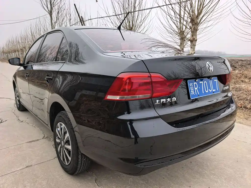 Santana 2019 1.5L Manual Fashion Edition National VI купить на сайте DeffCars