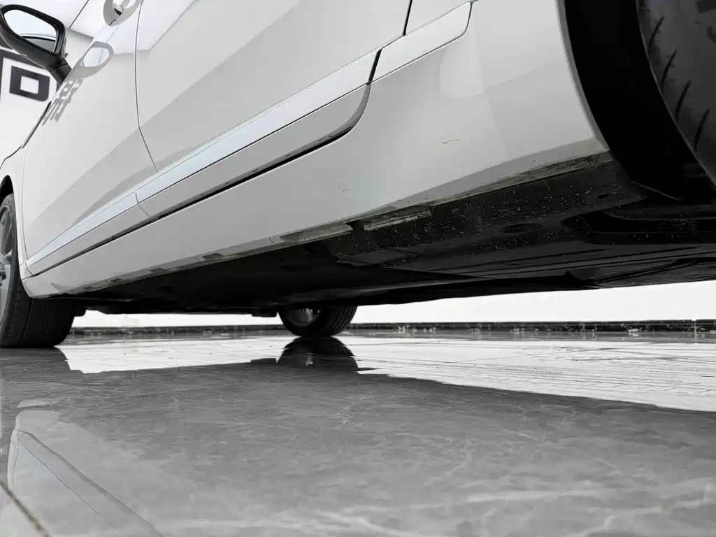 FAW-Volkswagen CC 2024 380TSI eye-catching version купить на сайте DeffCars
