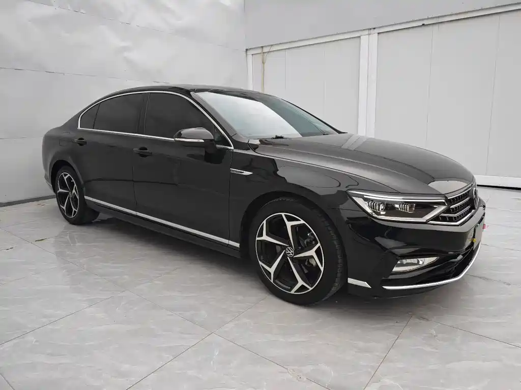 Magotan 2023 2 million commemorative edition 330TSI DSG luxury model купить на сайте DeffCars