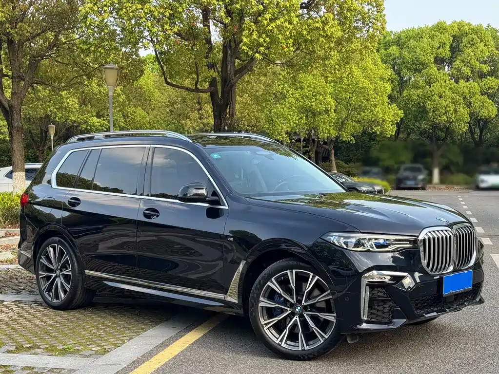 BMW X7 2021 xDrive40i Executive M Sports Package купить на сайте DeffCars