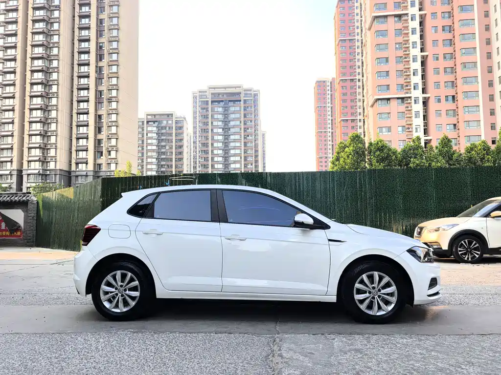 Polo 2019 Plus 1.5L Automatic Colorful Technology Edition купить на сайте DeffCars
