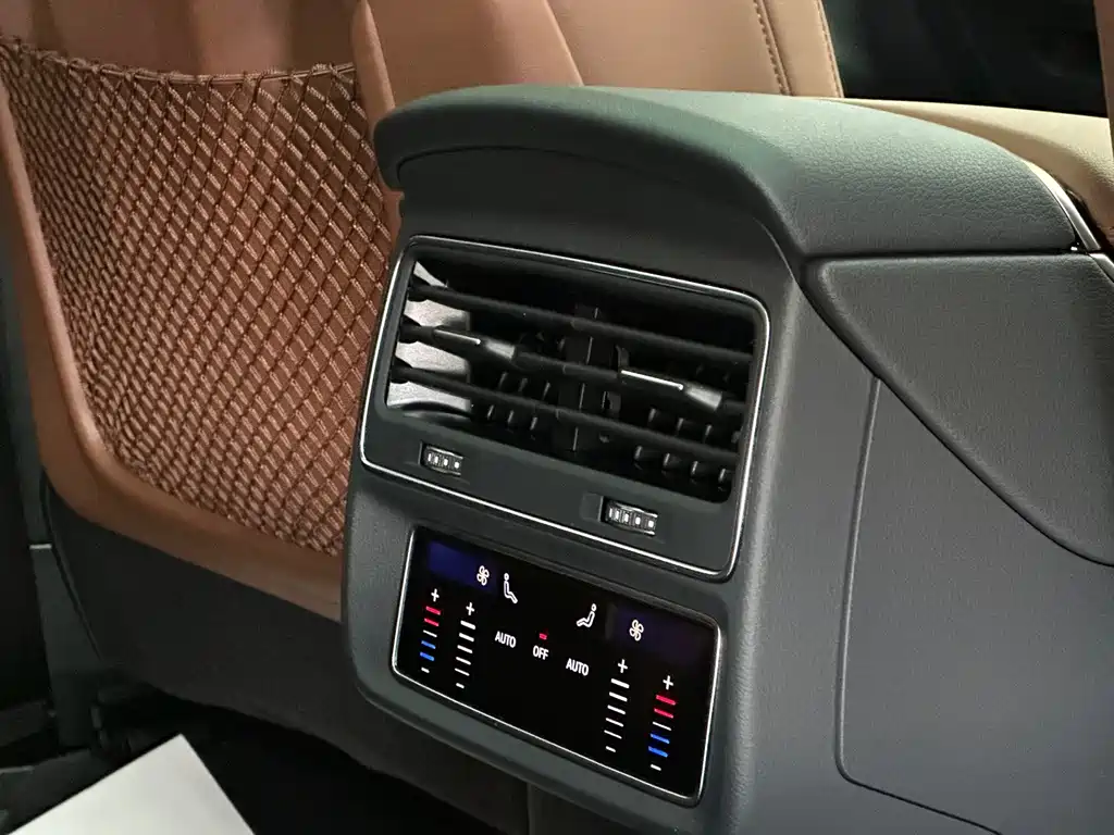 Audi Q7 2020 55 TFSI quattro S line sports купить на сайте DeffCars