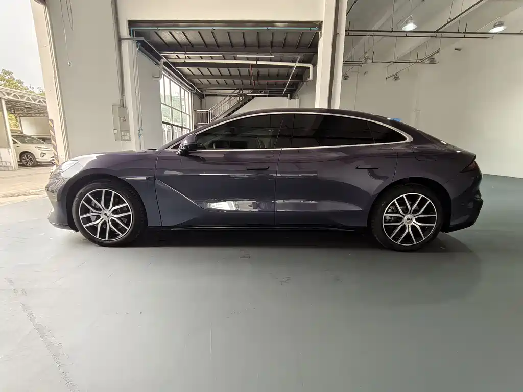 Denza Z9 2024 1100km four-wheel drive Max version купить на сайте DeffCars
