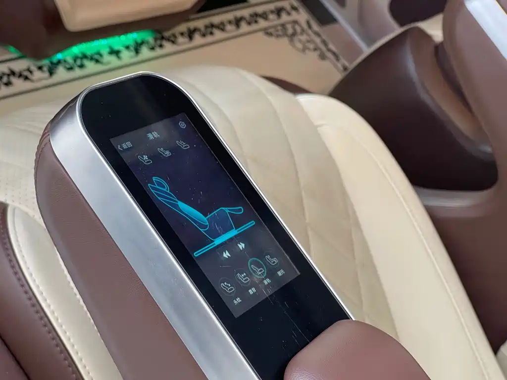 Vito 2021 2.0T Business Edition 7 seats купить на сайте DeffCars