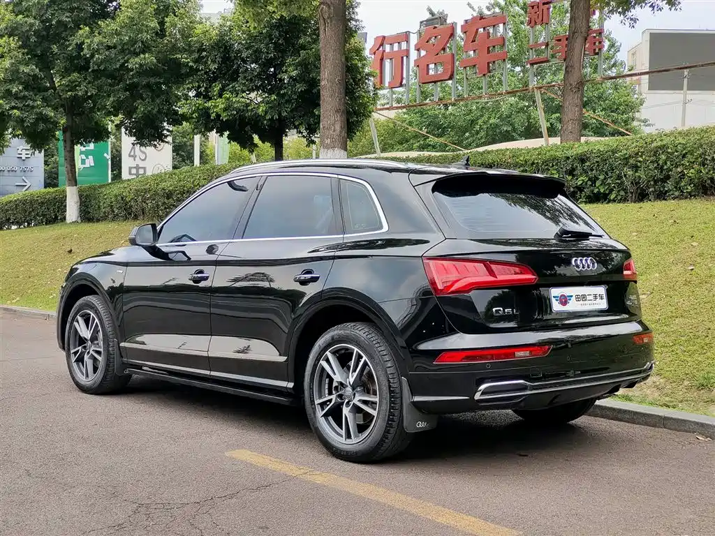 Audi Q5L 2018 40 TFSI enjoys fashionable style, National V купить на сайте DeffCars