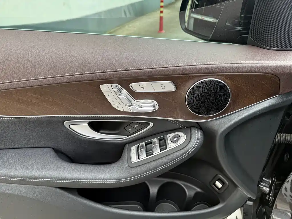 Mercedes-Benz GLC 2020 facelift GLC 300 L 4MATIC dynamic купить на сайте DeffCars