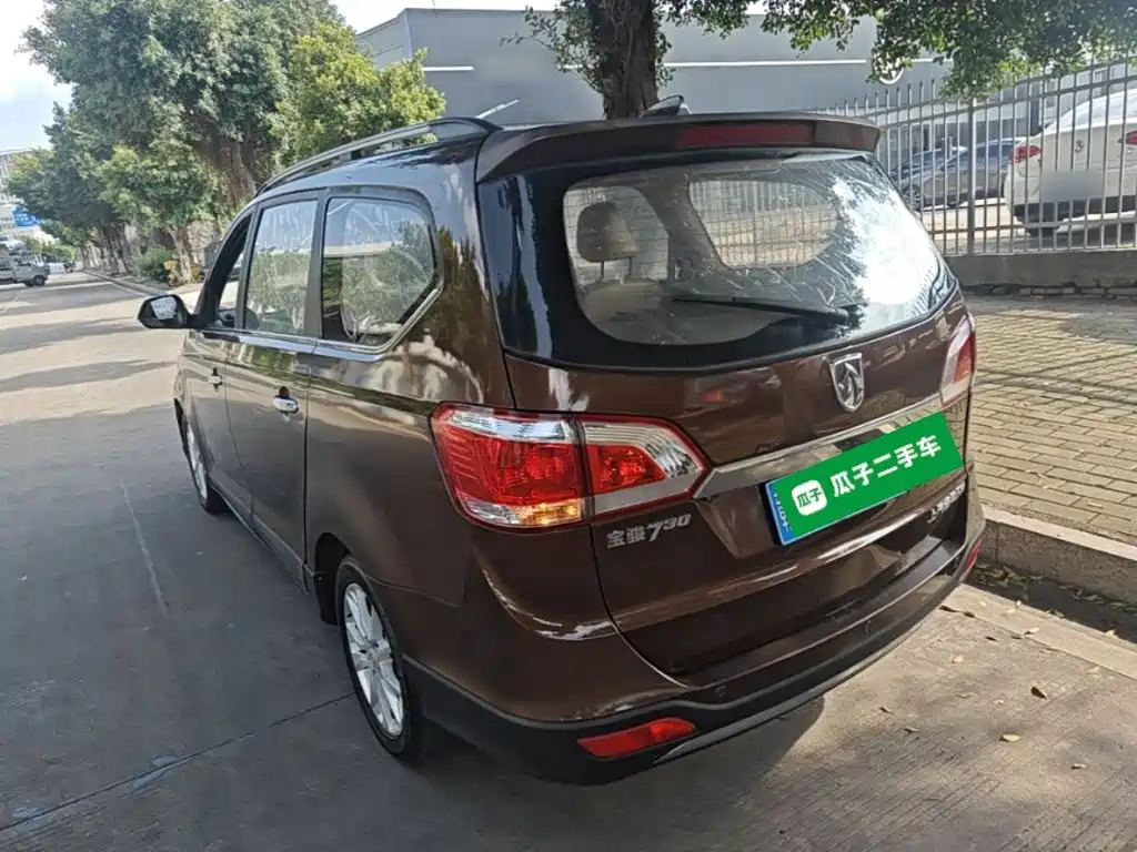 Baojun 730 2014 1.5L manual luxury navigation ESP version 7 seats купить на сайте DeffCars