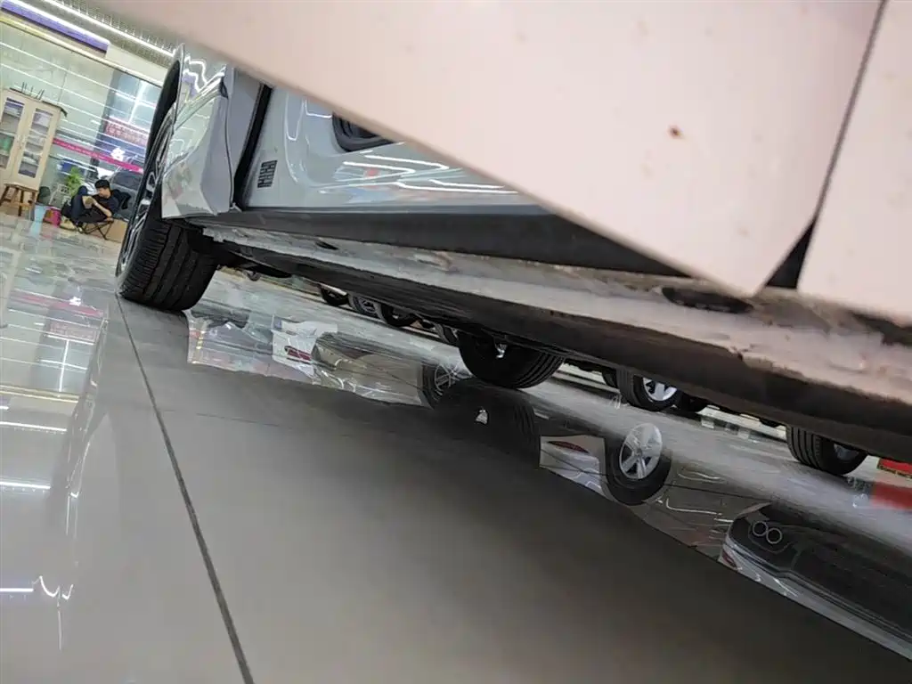Tiguan L 2023 330TSI automatic two-wheel drive R-Line version купить на сайте DeffCars