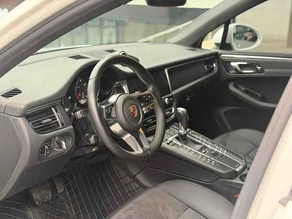 Macan 2018 Macan 2.0T купить на сайте DeffCars