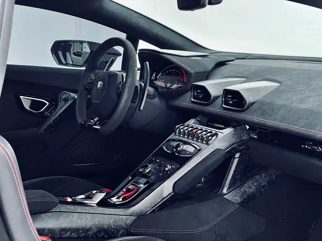 Huracán 2017 Huracán Performante купить на сайте DeffCars