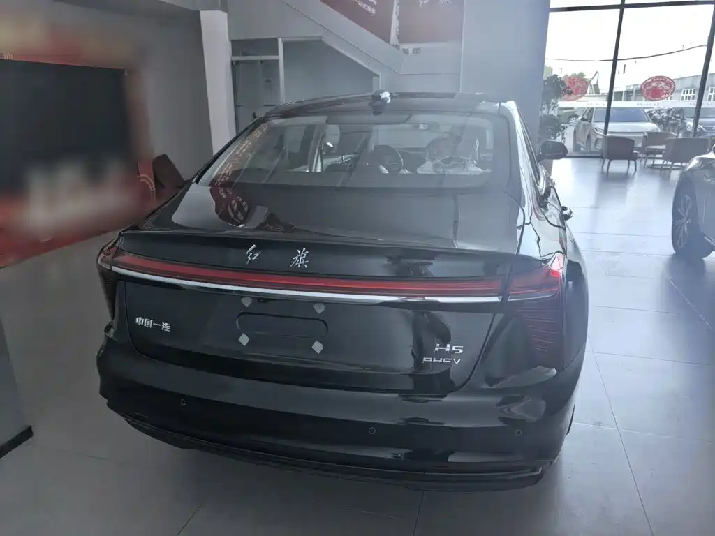 Hongqi H5 PHEV 2025 130 super hybrid version купить на сайте DeffCars