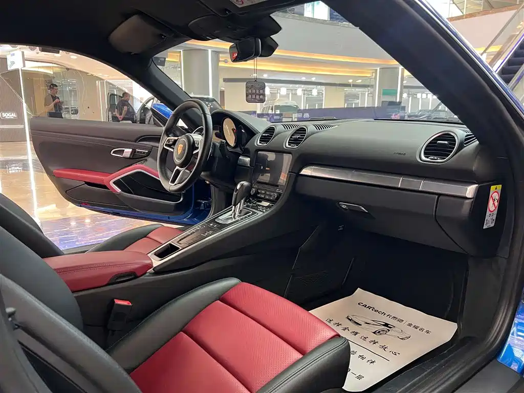 Porsche 718 2018 Cayman 2.0T купить на сайте DeffCars