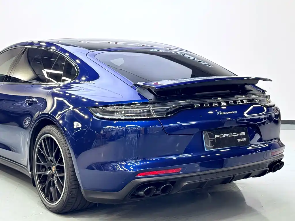 Panamera 2022 Panamera Executive Extended Platinum Edition 2.9T купить на сайте DeffCars