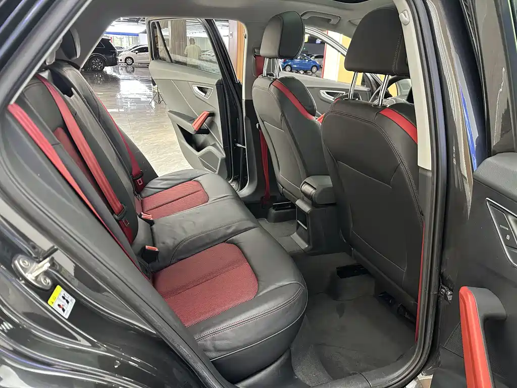 Audi Q2L 2018 35 TFSI Fashionable and Dynamic National VI купить на сайте DeffCars