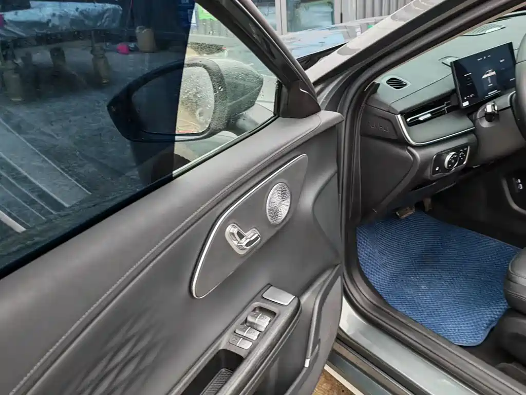 Fengyun A8L 2025 model 1.5TGDI 145km comfort type купить на сайте DeffCars
