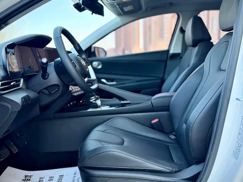 Elantra 2023 1.5L CVT LUX Premium Edition купить на сайте DeffCars