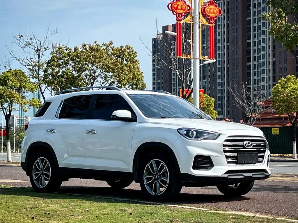 Beijing Hyundai ix35 2020 2.0L automatic two-wheel drive Zhiyong·Enjoy Edition купить на сайте DeffCars