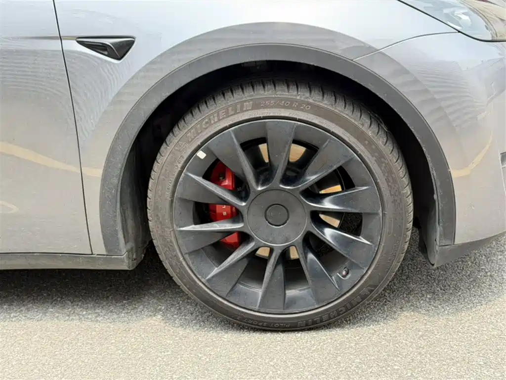 Model Y 2024 long-range all-wheel drive version купить на сайте DeffCars
