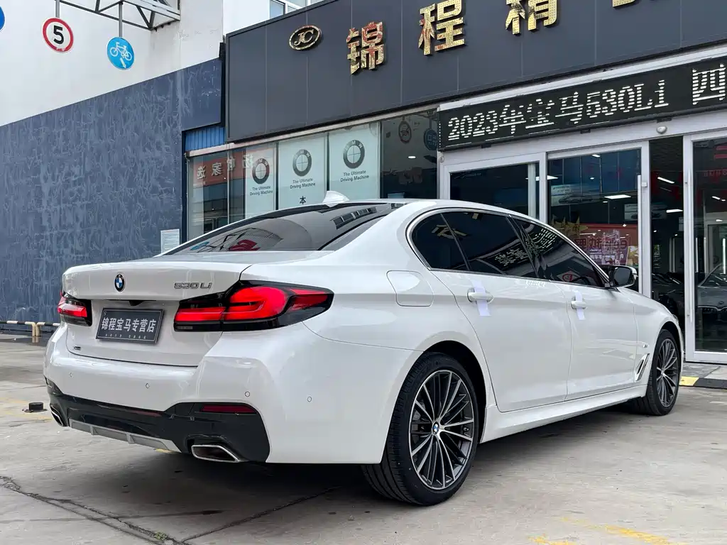 BMW 5 Series 2023 530Li xDrive M Sports Package купить на сайте DeffCars
